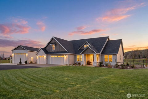 Photo of 136 KLAZINA Court, Woodland, WA 98674 (MLS # 2561642)