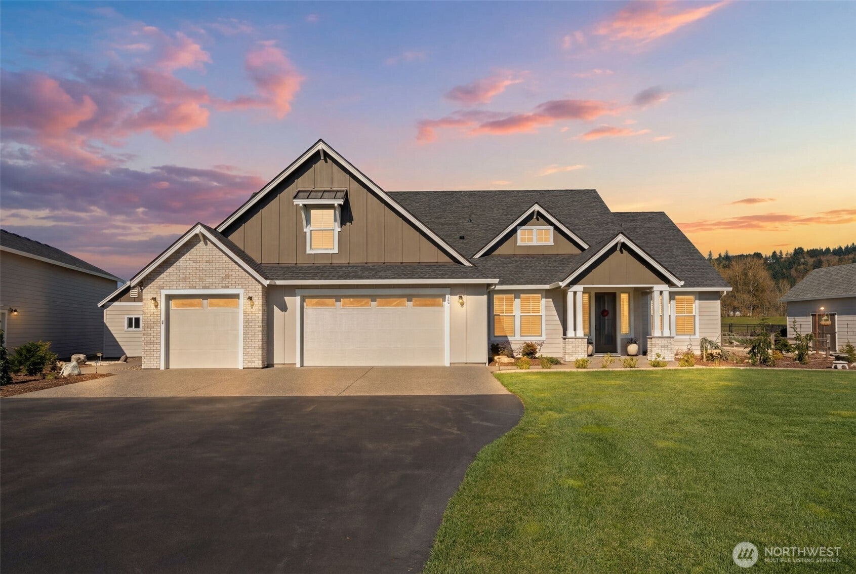 136 KLAZINA Court