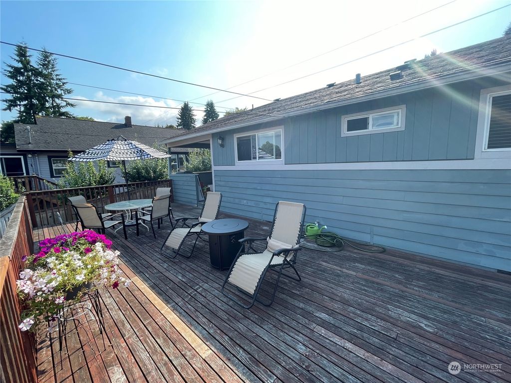 Photo of 4505 S 4th Avenue, Everett, WA 98203 (MLS # 2156381)