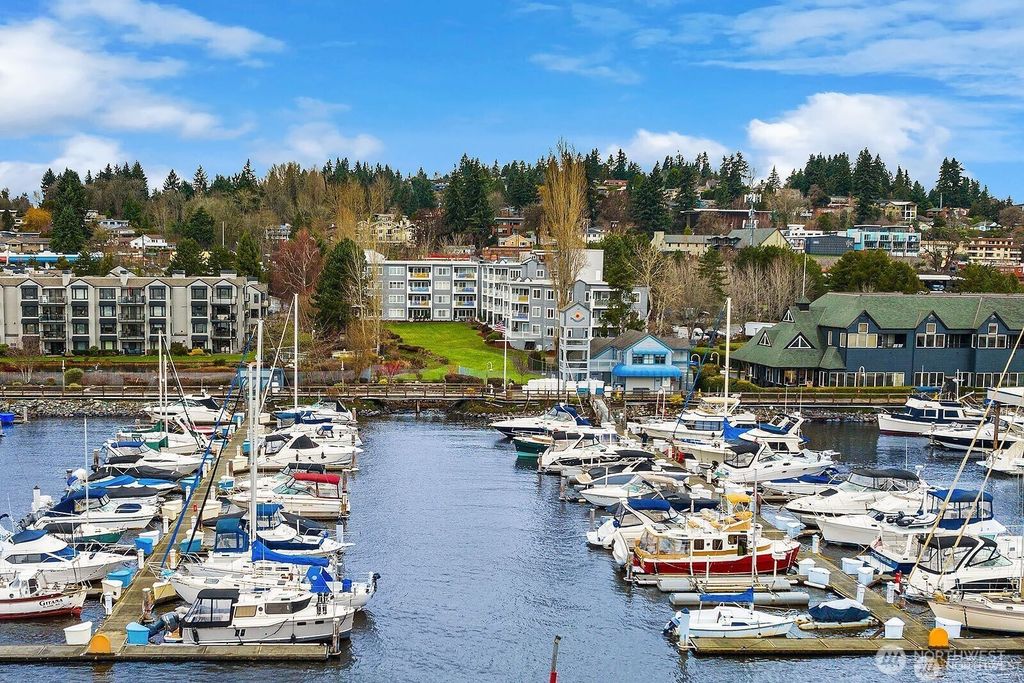 Photo of 6125 NE 175th Street #N101, Kenmore, WA 98028 (MLS # 2372890)