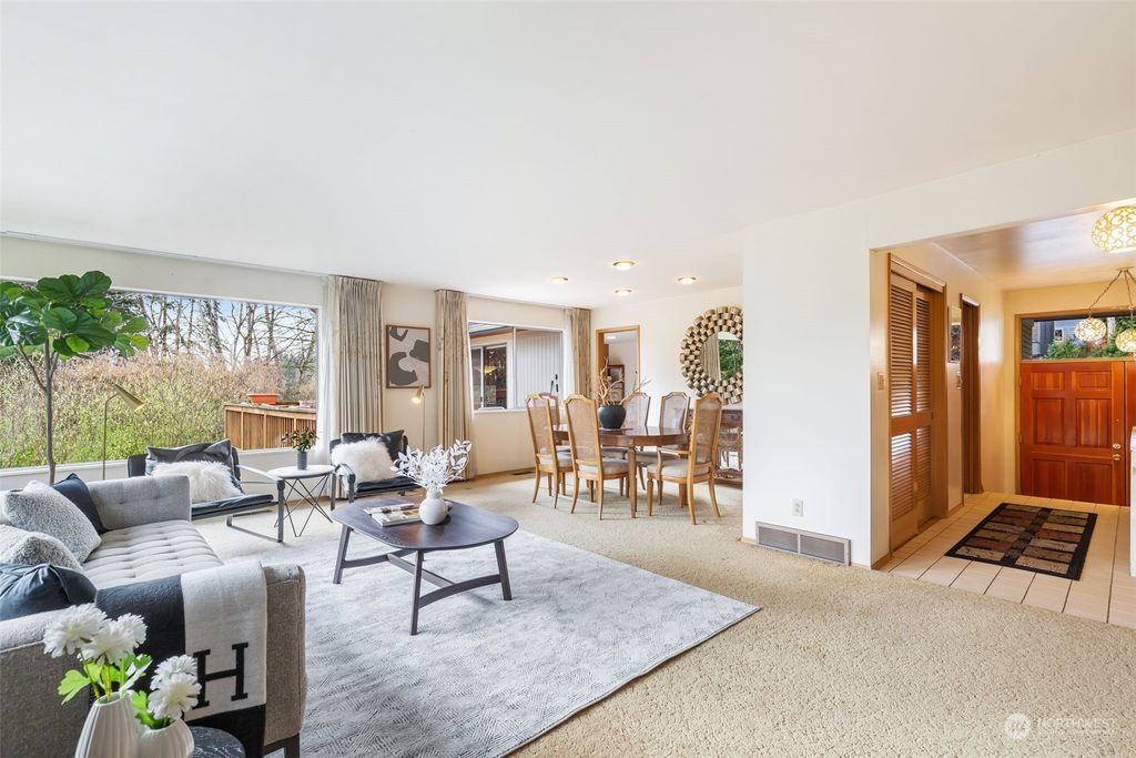 Photo of 6008 53rd Avenue NE, Seattle, WA 98115 (MLS # 2210384)