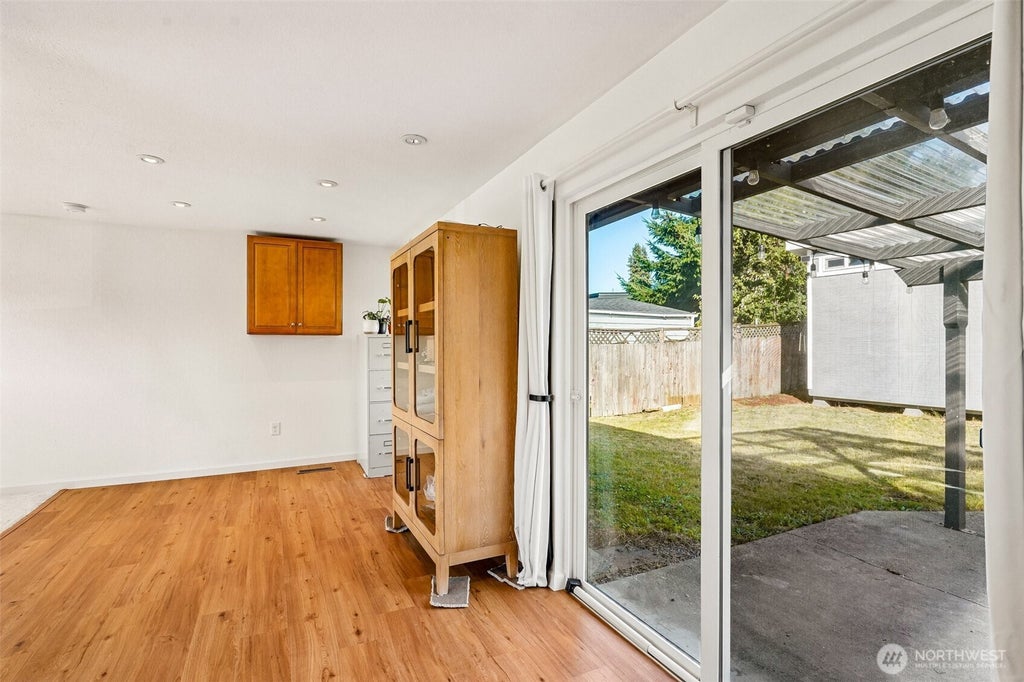 Photo of 30628 2nd Avenue SW, Federal Way, WA 98023 (MLS # 2589405)