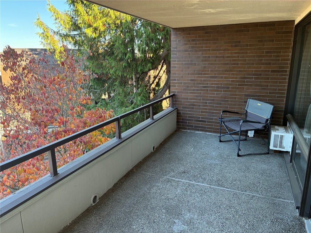 Photo of 10923 Glen Acres Drive S #C, Seattle, WA 98168 (MLS # 2595691)