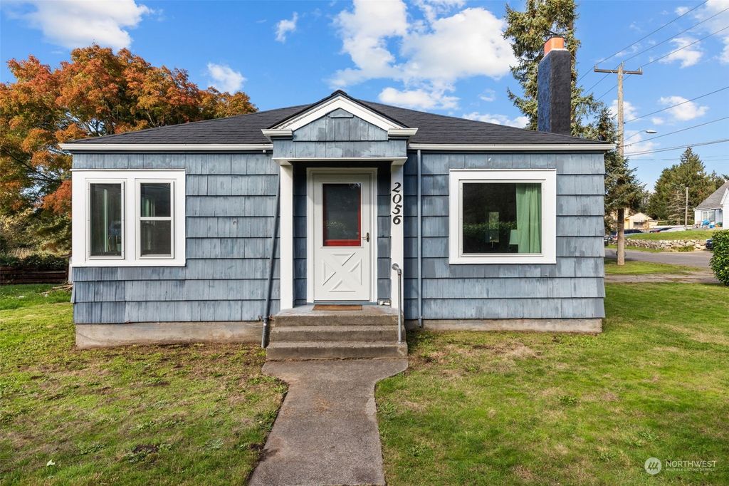 Photo of 2056 S 134th Street St, SeaTac, WA 98168 (MLS # 2167437)