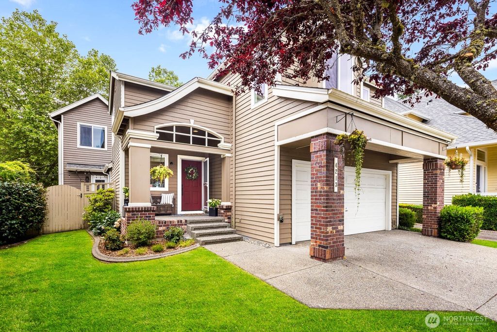 Photo of 4213 249th Court SE, Sammamish, WA 98029 (MLS # 2389595)