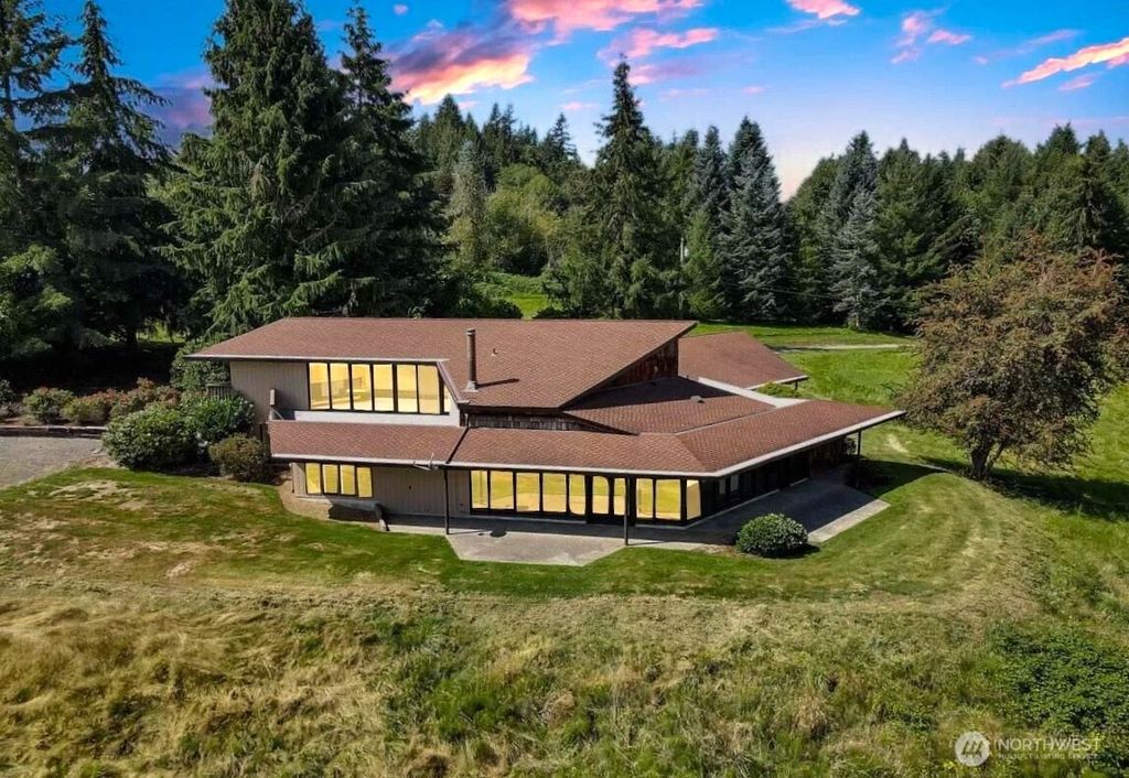 Photo of 3630 252nd Street NE, Arlington, WA 98223 (MLS # 2398181)