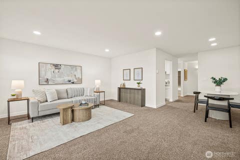 Photo of 2929 76th Avenue SE #208, Mercer Island, WA 98040 (MLS # 2549381)