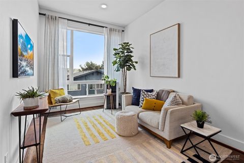 556 Highland Drive, Seattle, WA 98109 - MLS#: 2358449