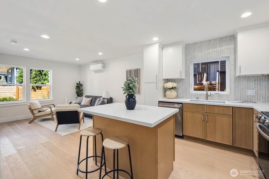 Photo of 12040 5th Avenue NE, Seattle, WA 98125 (MLS # 2570490)
