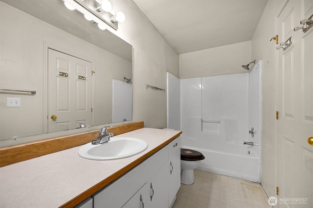 Photo of 372 Sudden Valley Drive, Bellingham, WA 98226 (MLS # 2499939)