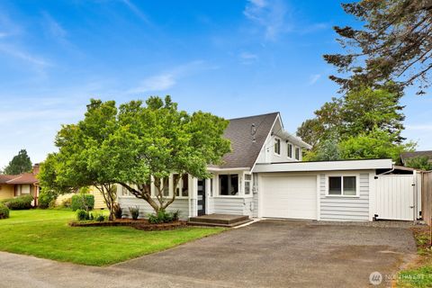 Photo of 2821 Racine Street, Bellingham, WA 98226 (MLS # 2531289)