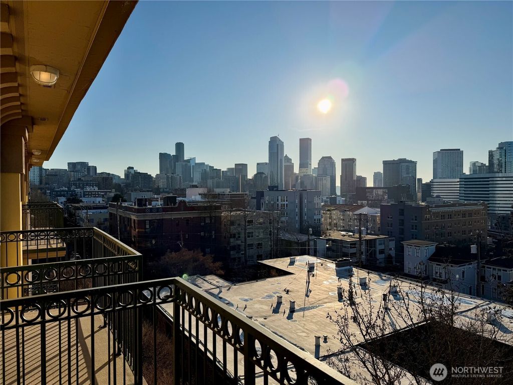Photo of 700 E Denny Way #603, Seattle, WA 98122 (MLS # 2424510)