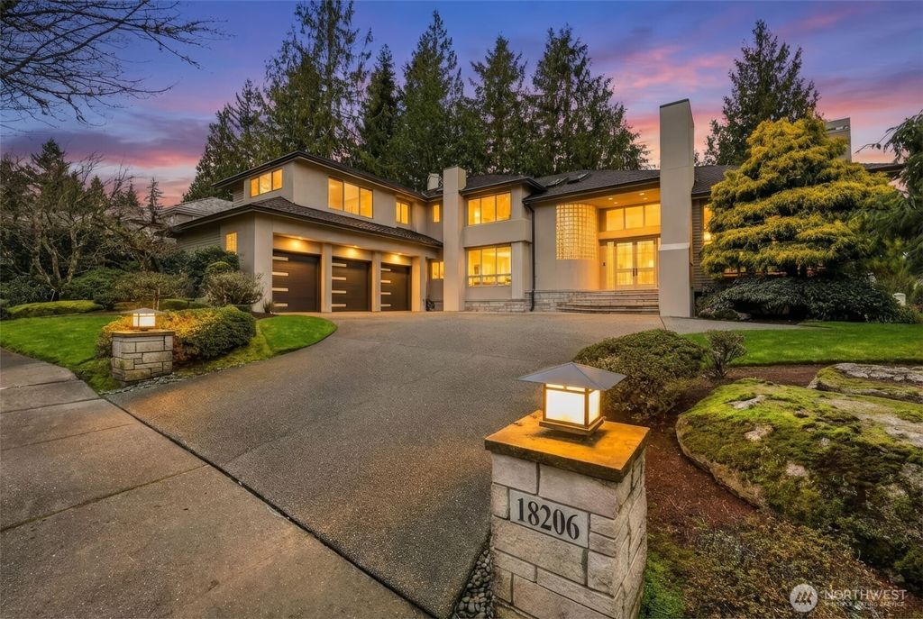 Photo of 18206 NW Montreux Drive, Issaquah, WA 98027 (MLS # 2506150)