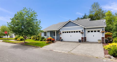 Photo of 927 Clearwater Court, Mount Vernon, WA 98273 (MLS # 2537375)