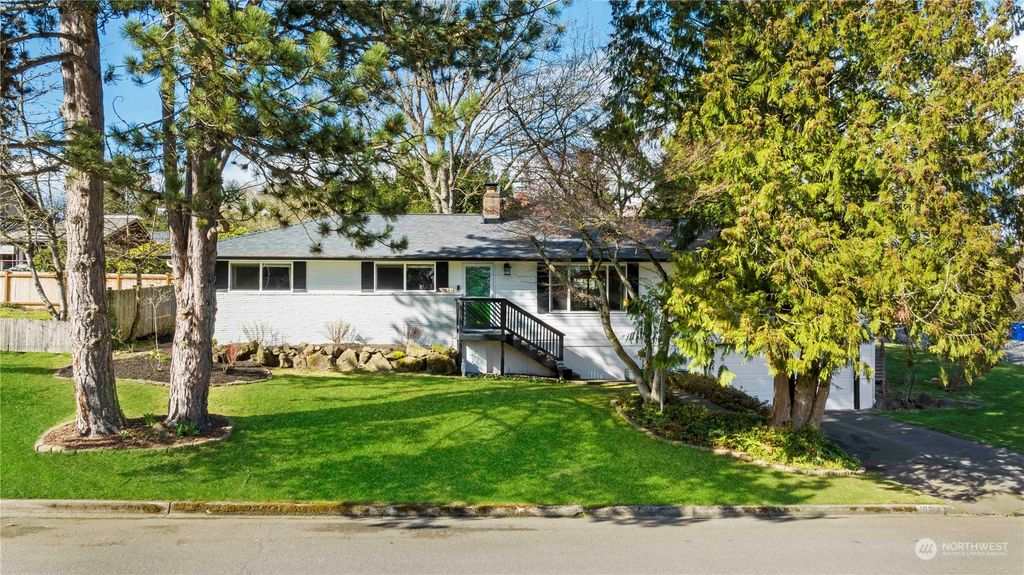 Photo of 10714 NE 194th Street, Bothell, WA 98011 (MLS # 2053738)