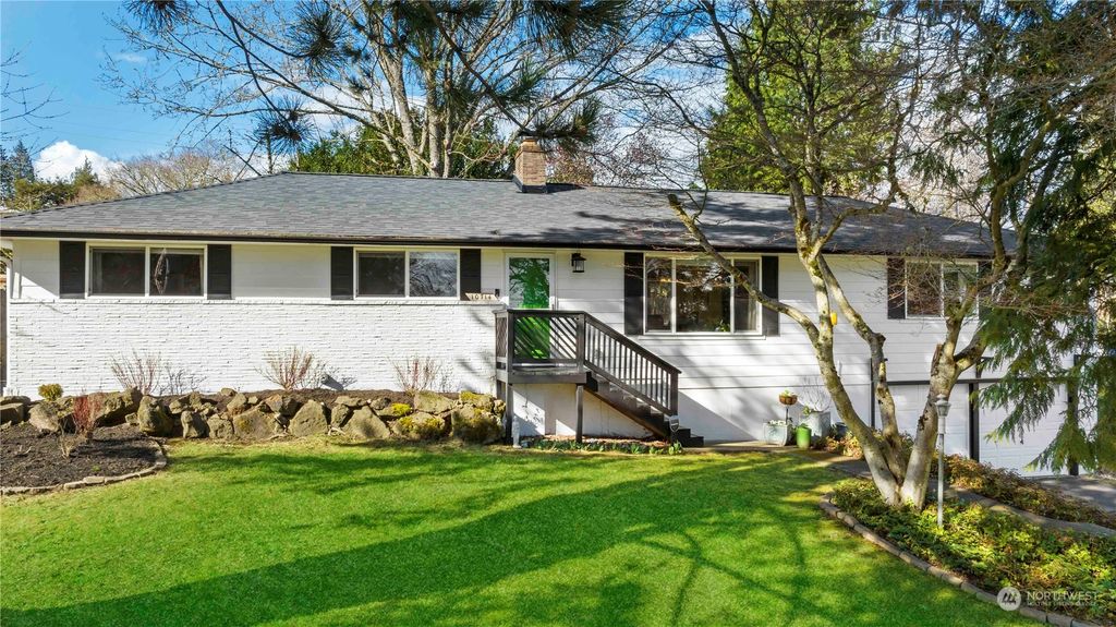 Photo of 10714 NE 194th Street, Bothell, WA 98011 (MLS # 2053738)