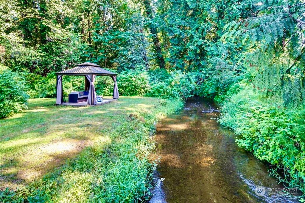 Photo of 12625 Avondale Road NE, Redmond, WA 98052 (MLS # 2127879)