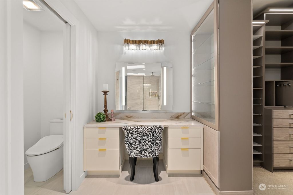 listing image 9362721404501252492