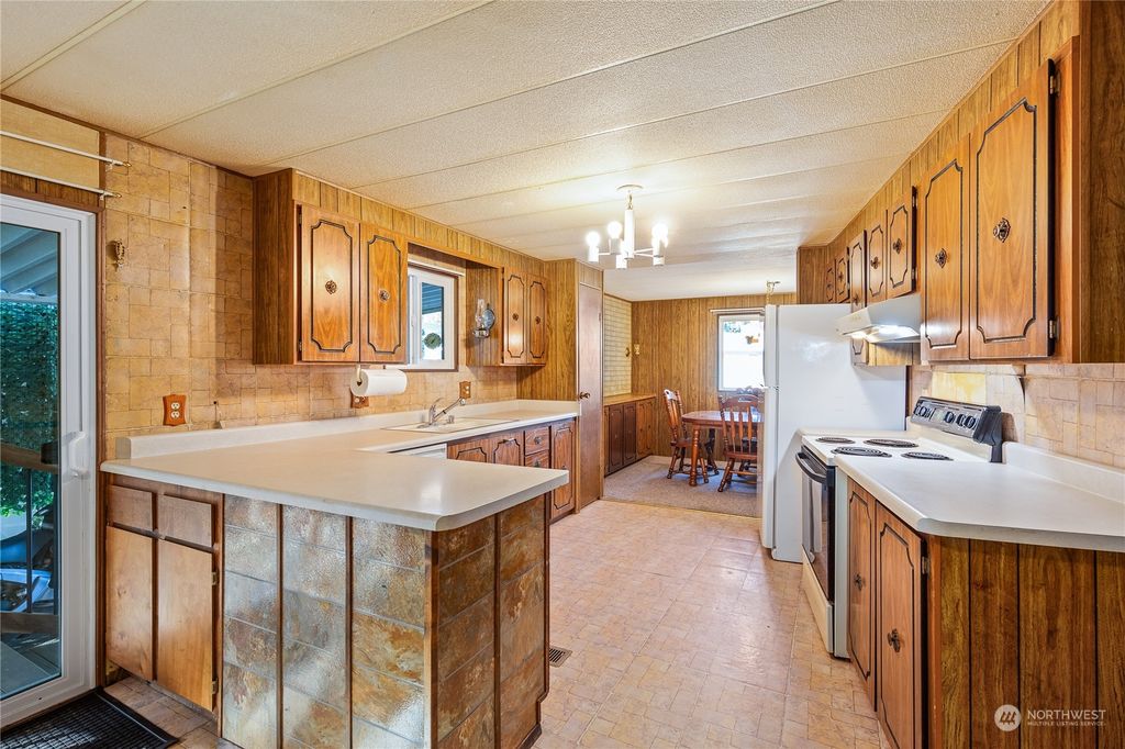 Photo of 18425 NE 95th Street #108, Redmond, WA 98052 (MLS # 2305659)