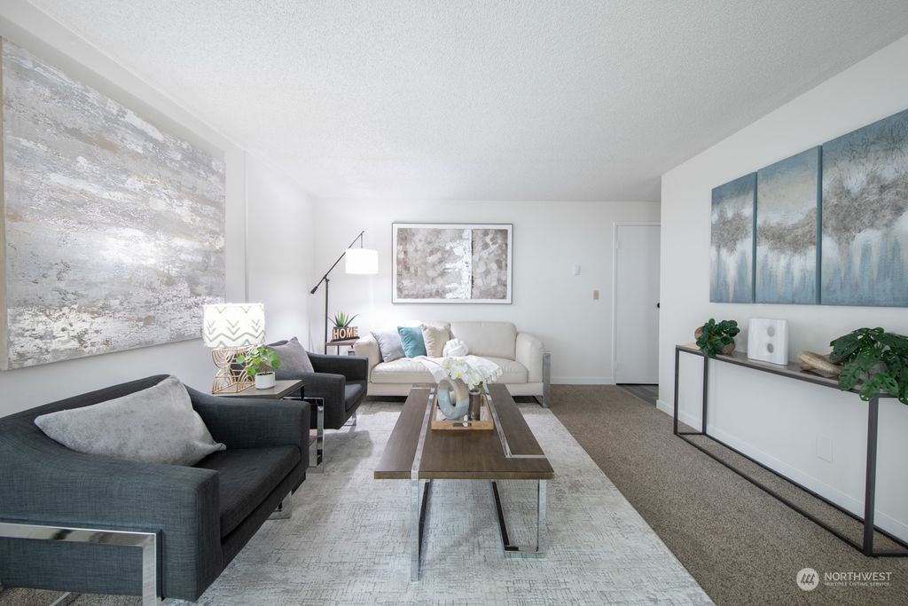 Photo of 17104 NE 45th Street #3, Redmond, WA 98052 (MLS # 2279954)