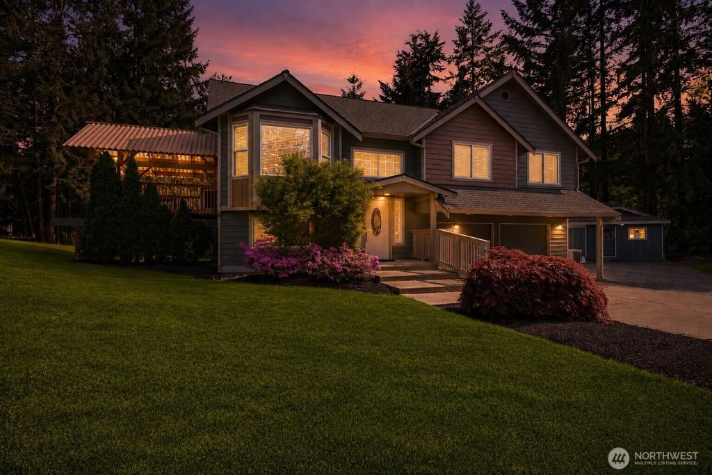 Photo of 13116 202 Street Ct E, Graham, WA 98338 (MLS # 2519934)