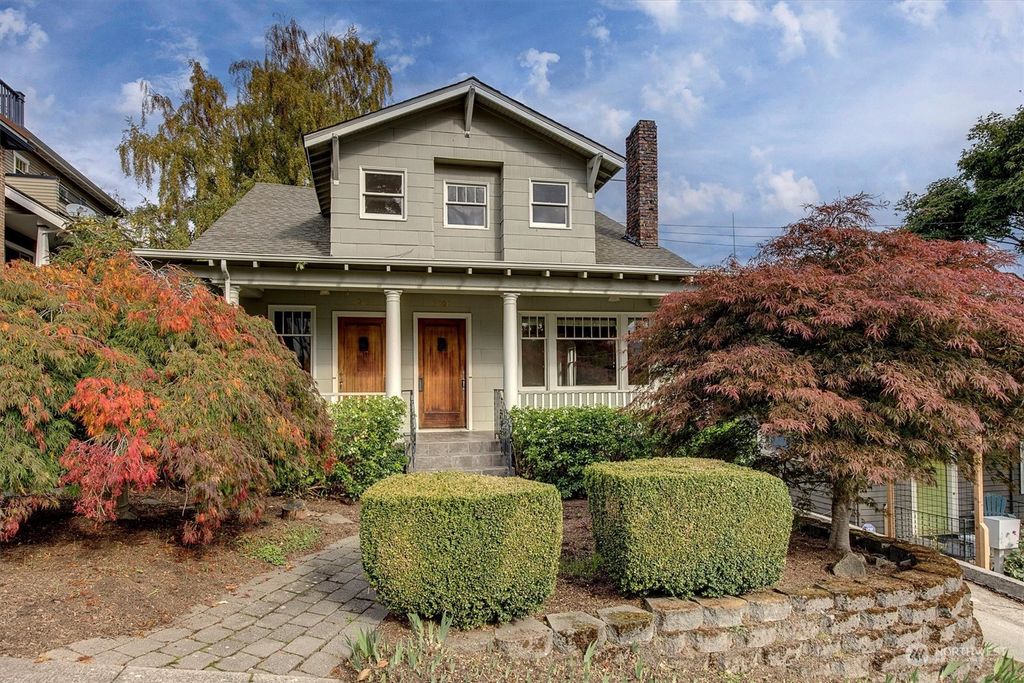 Photo of 3008 S Washington Street, Seattle, WA 98144 (MLS # 2305898)