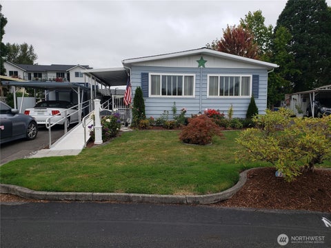 Photo of 1181 Spruce Drive, Enumclaw, WA 98022 (MLS # 2585408)