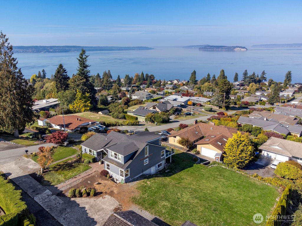 Photo of 5037 33rd Avenue W, Everett, WA 98203 (MLS # 2442288)