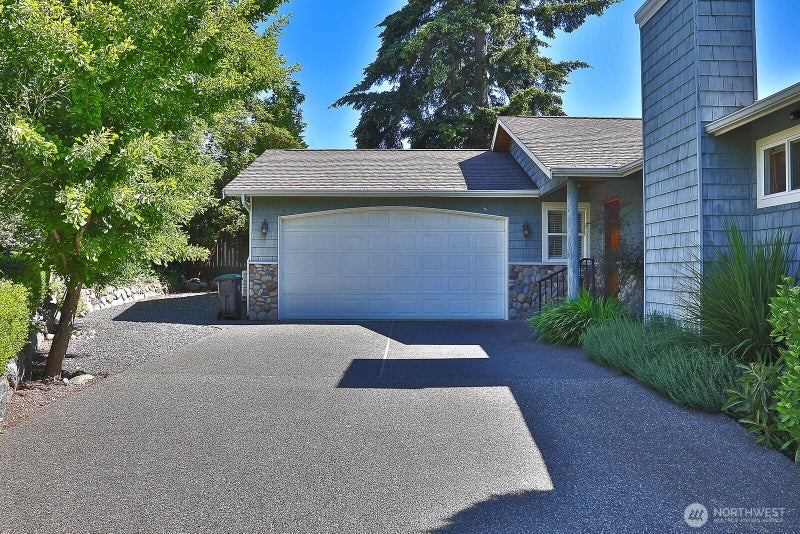2441 Hillis Drive
