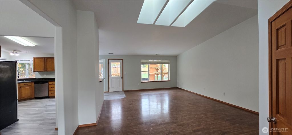 Photo of 3710 W Edgewood DR, Port Angeles, WA 98362 (MLS # 2525806)