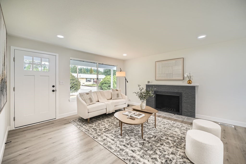 Photo of 2613 Pike Street SE, Auburn, WA 98002 (MLS # 2597704)
