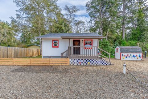 Photo of 3101 241st Place, Ocean Park, WA 98640 (MLS # 2296713)