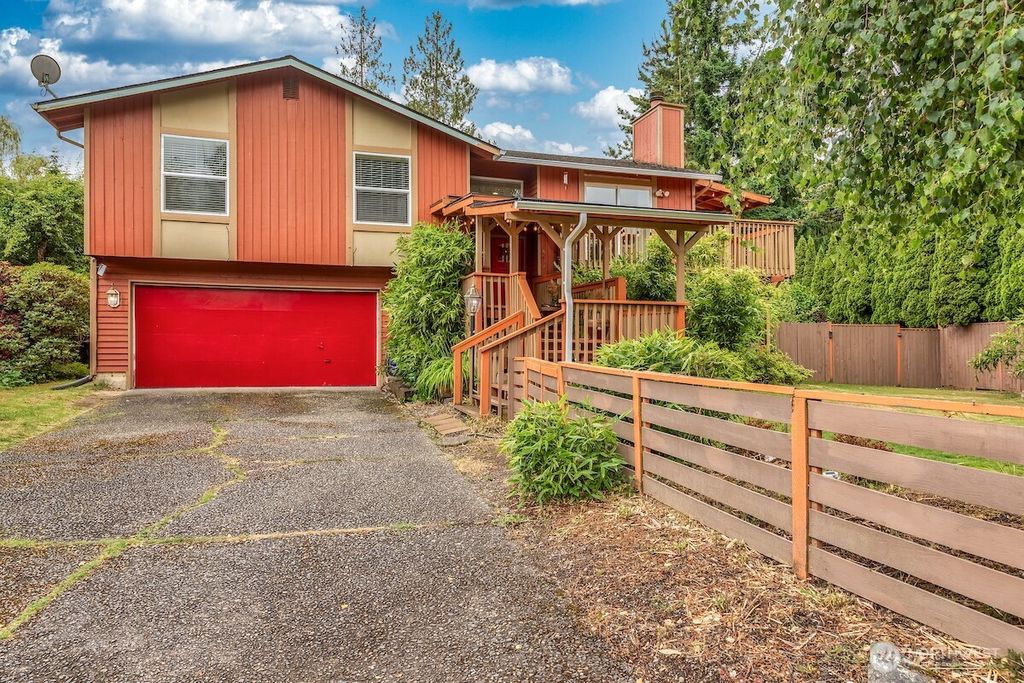 Photo of 4622 135th Street NE, Marysville, WA 98271 (MLS # 2398760)