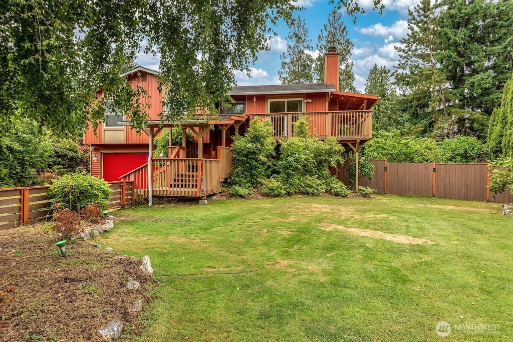 Photo of 4622 135th Street NE, Marysville, WA 98271 (MLS # 2398760)
