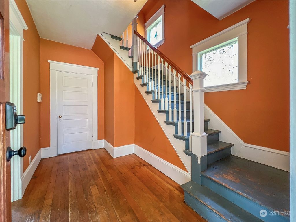 Photo of 1812 Lombard Avenue, Everett, WA 98201 (MLS # 2244314)