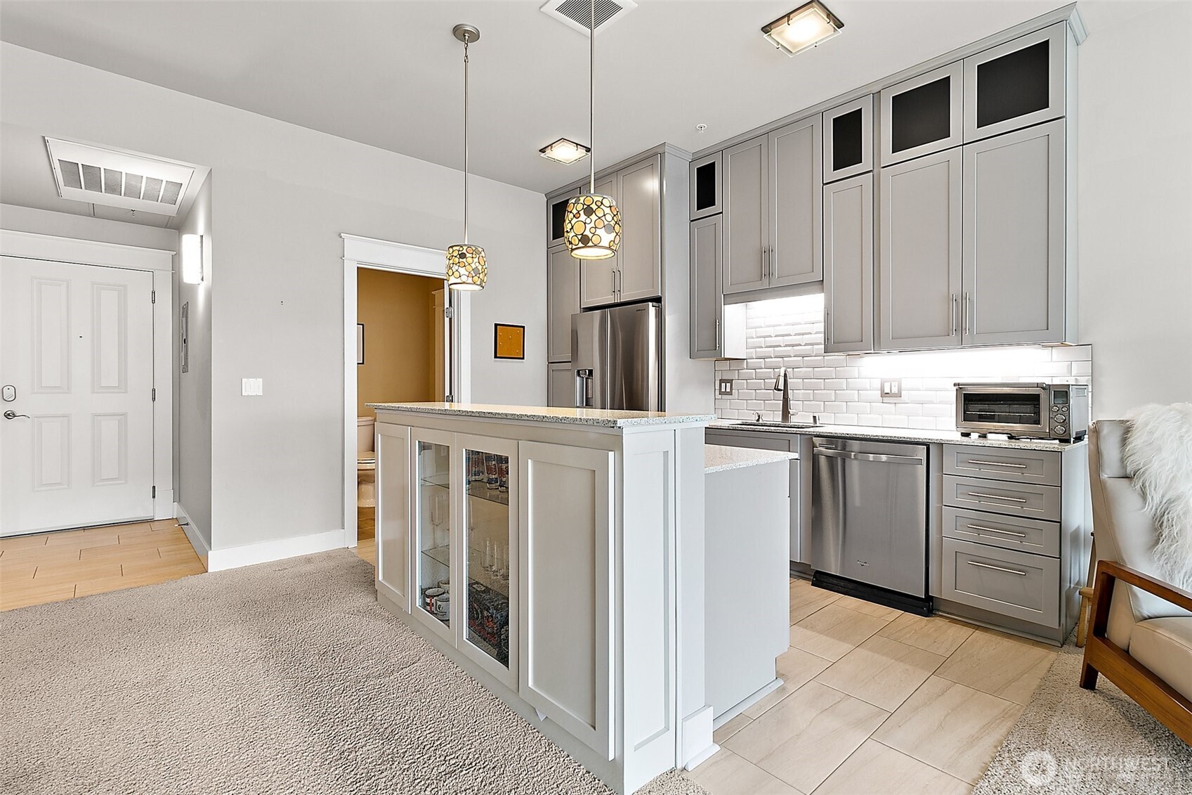 708 Market Street 711