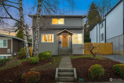 4832 S Graham Street, Seattle, WA 98118 - MLS#: 2323573