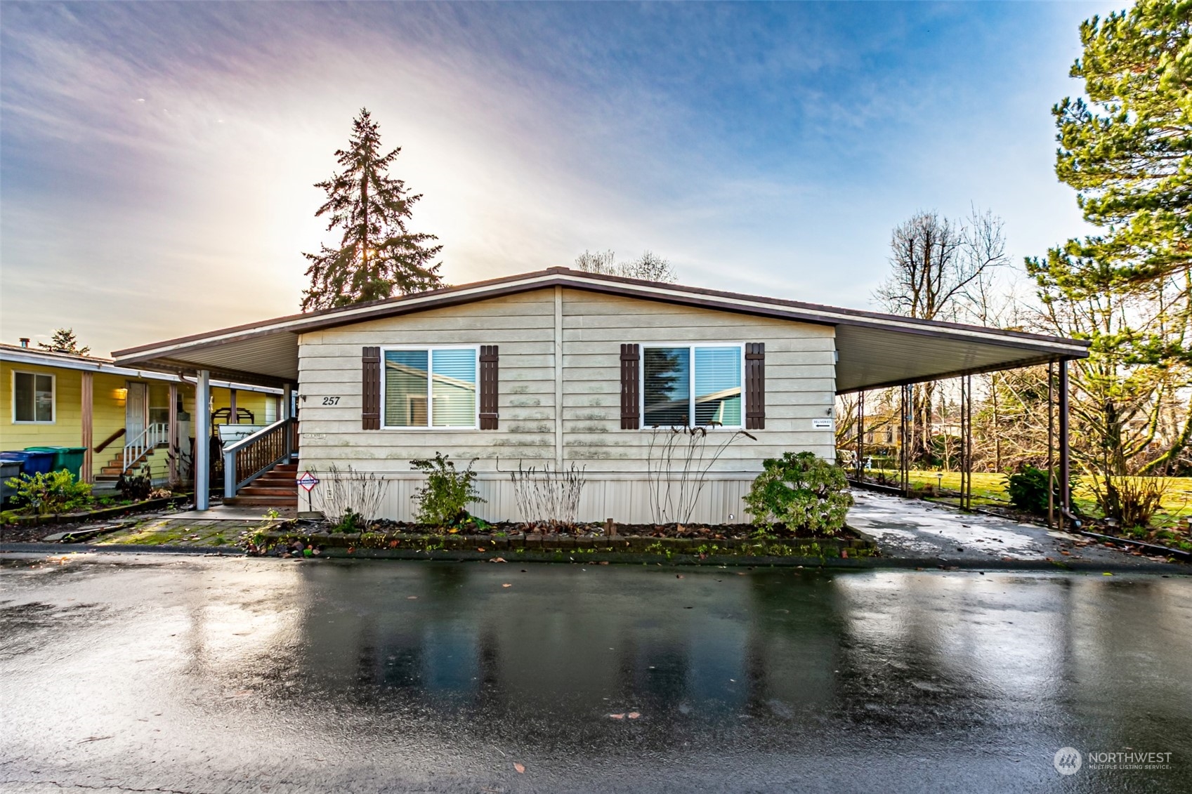 3611 NE I Street 257