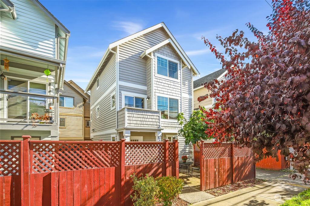 Photo of 8520 Nesbit Avenue N, Seattle, WA 98103 (MLS # 2324498)