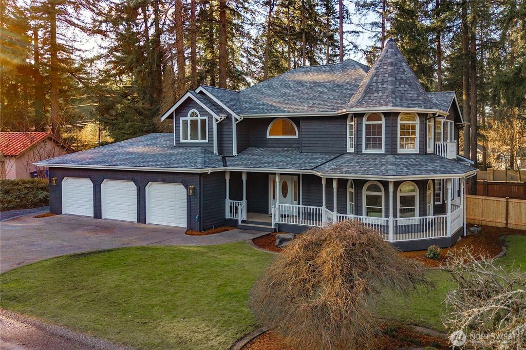 Photo of 11215 Madera Circle SW, Lakewood, WA 98499 (MLS # 2481254)