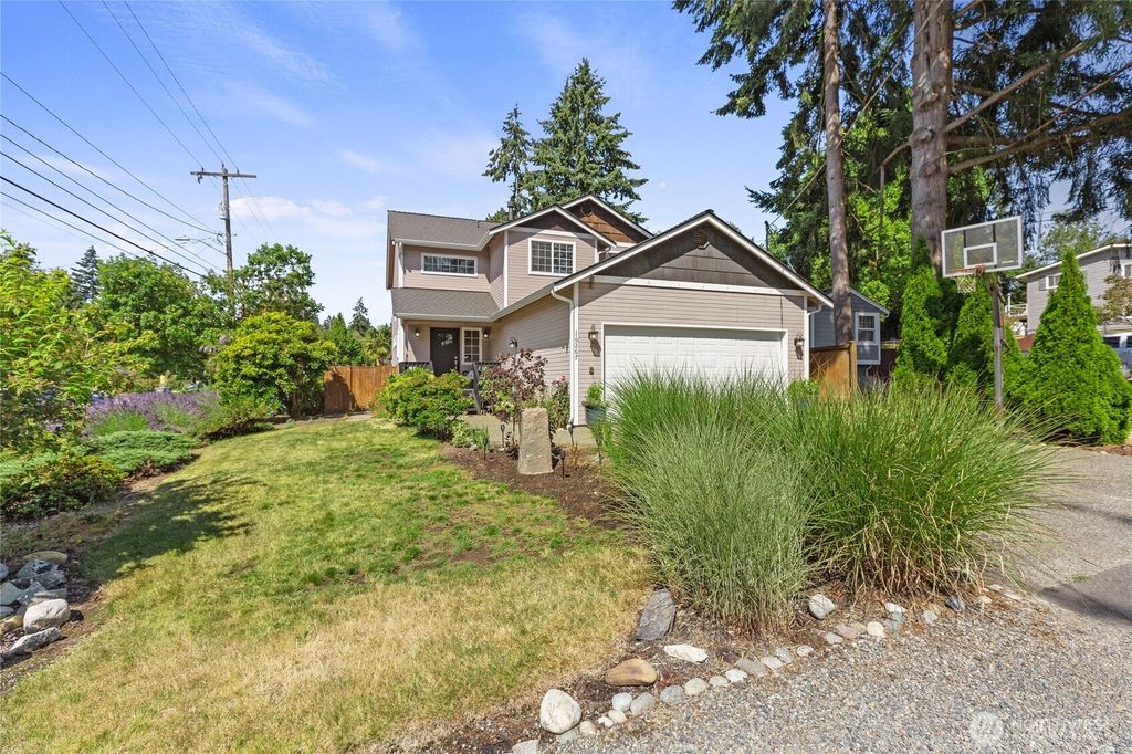 Photo of 16267 16th Avenue SW, Burien, WA 98166 (MLS # 2430330)