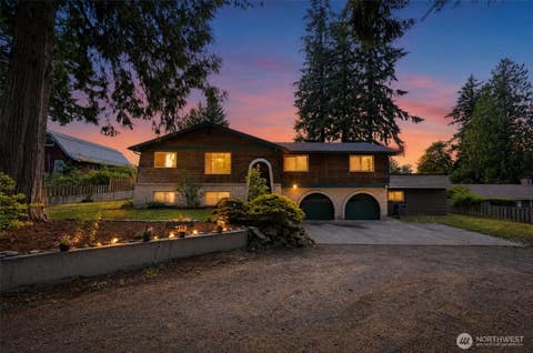 Photo of 43729 284th Avenue SE, Enumclaw, WA 98022 (MLS # 2557119)