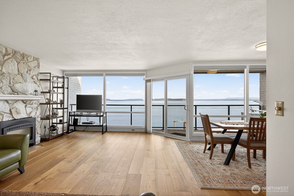 Photo of 610 Front Street #405, Mukilteo, WA 98275 (MLS # 2517458)