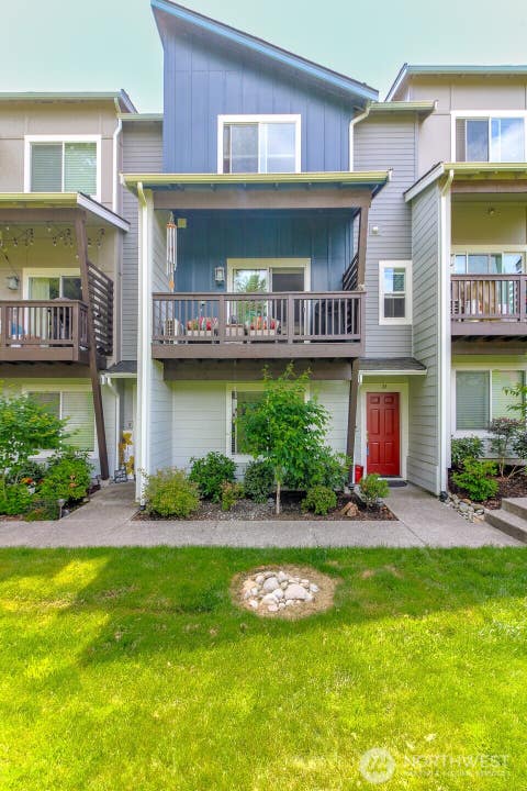 Photo of 17531 110th Avenue E #D, Puyallup, WA 98374 (MLS # 2536059)