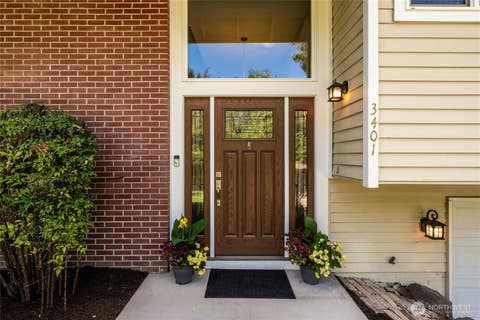 Photo of 3401 79th Avenue SE, Mercer Island, WA 98040 (MLS # 2537409)
