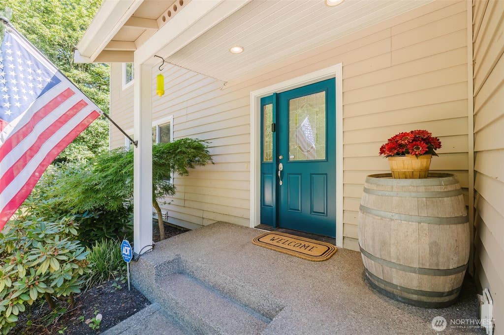 Photo of 2867 Sand Dollar Road W, Bremerton, WA 98312 (MLS # 2566222)