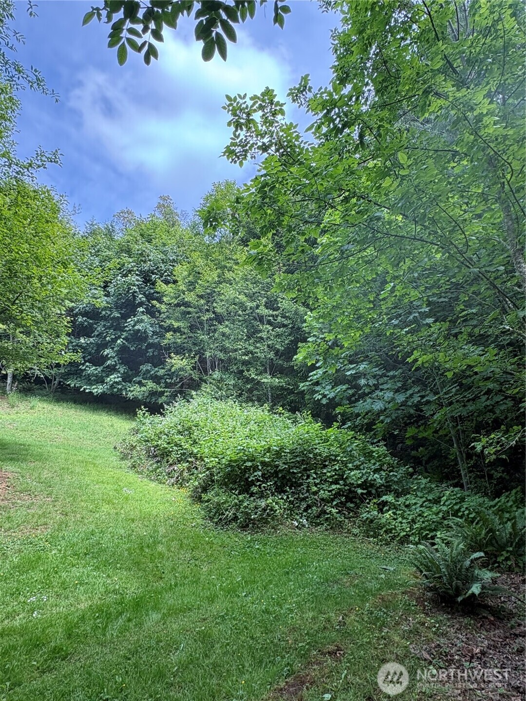 1506 Summit Lake Shore Road NW