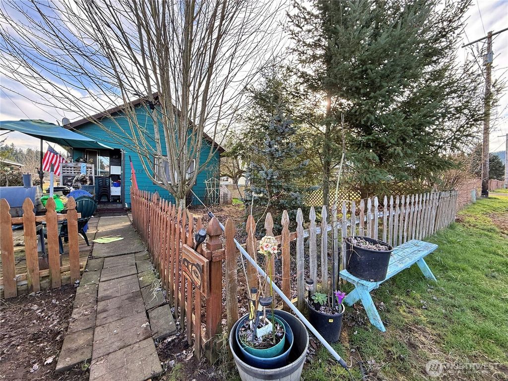 Photo of 108 Godfrey Road, Mossyrock, WA 98564 (MLS # 2477175)