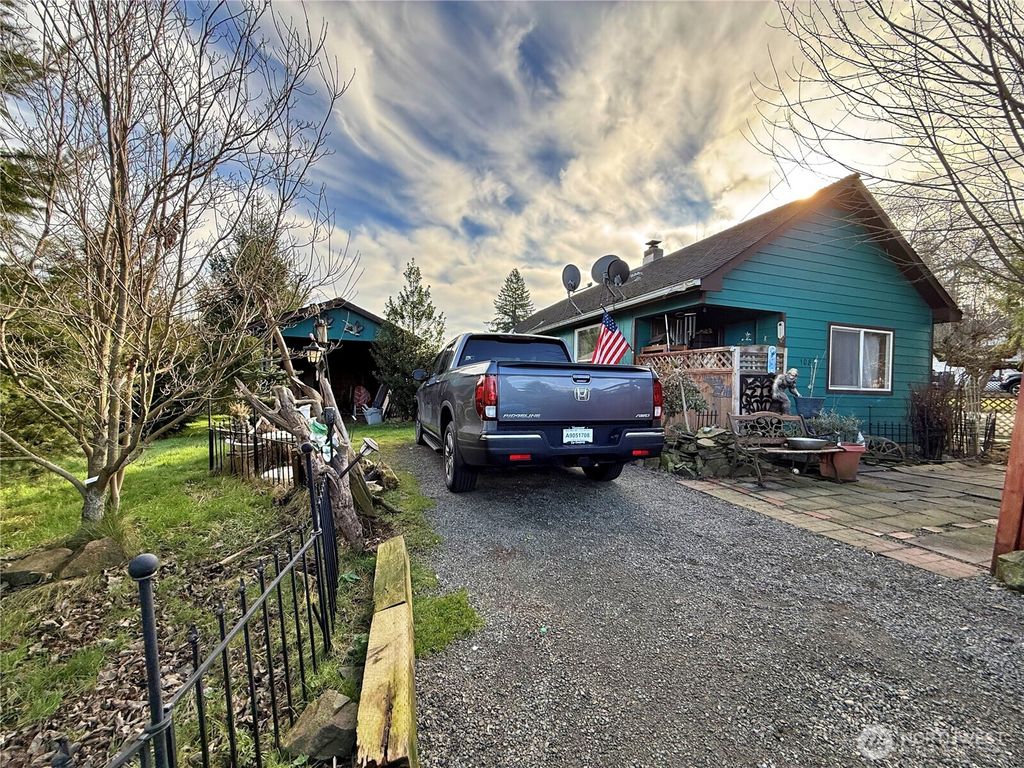 Photo of 108 Godfrey Road, Mossyrock, WA 98564 (MLS # 2477175)