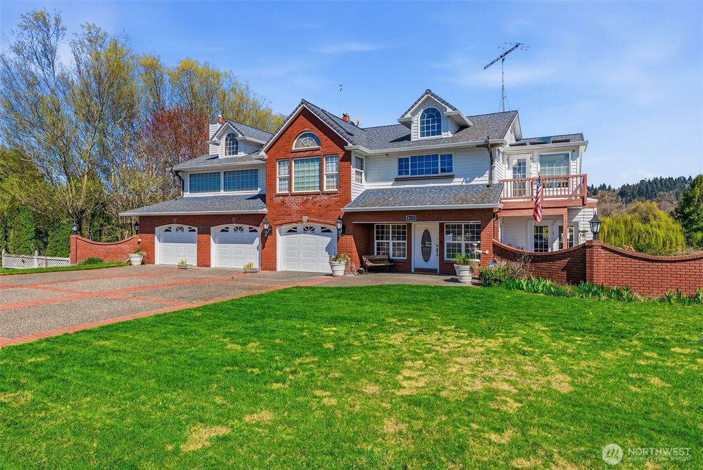 Photo of 6114 Willow Grove Road, Longview, WA 98632 (MLS # 2502872)